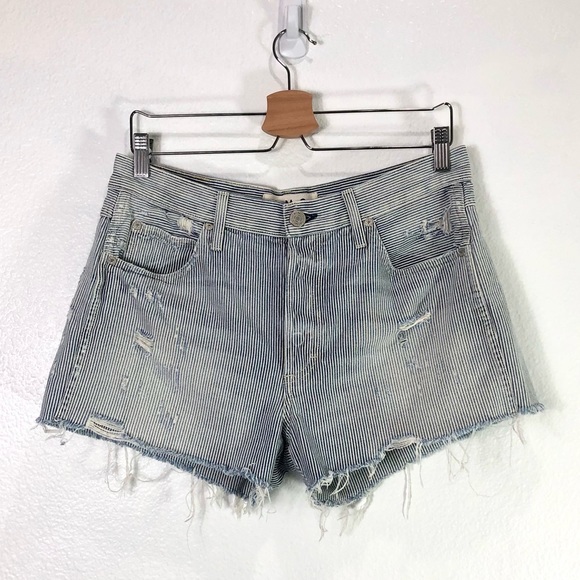 AMO Denim Tomboy Short In Ticking Stripe Wash - Picture 6 of 16
